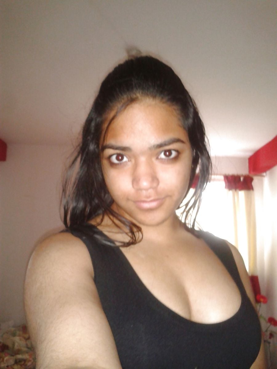 Indian hot chik Madhumanti exposed by lover leaked images