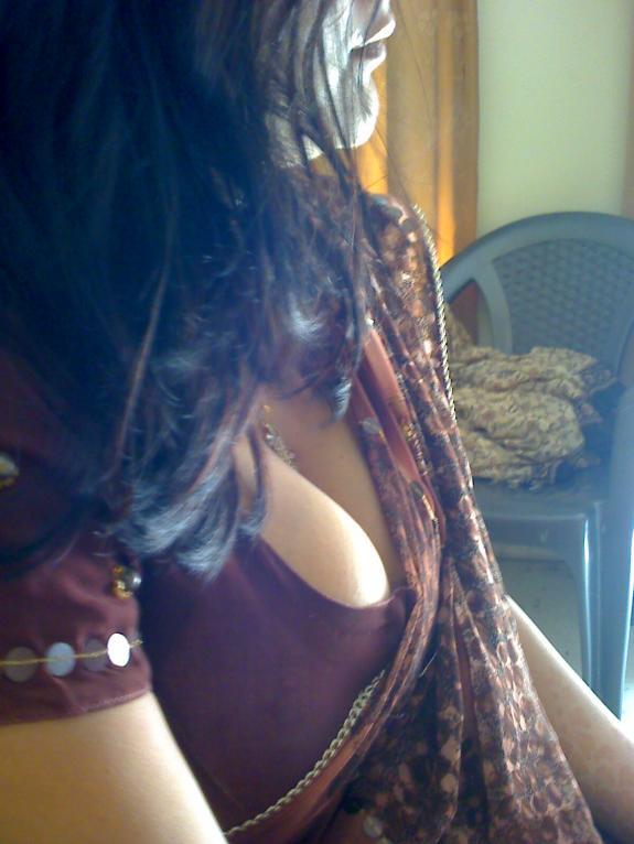 Romance With Friend’s Wife Led To Seduction And Fucking