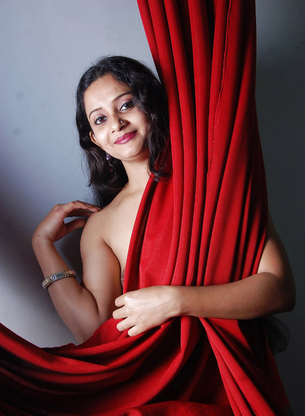Desi Girl Nude Photography inside studio