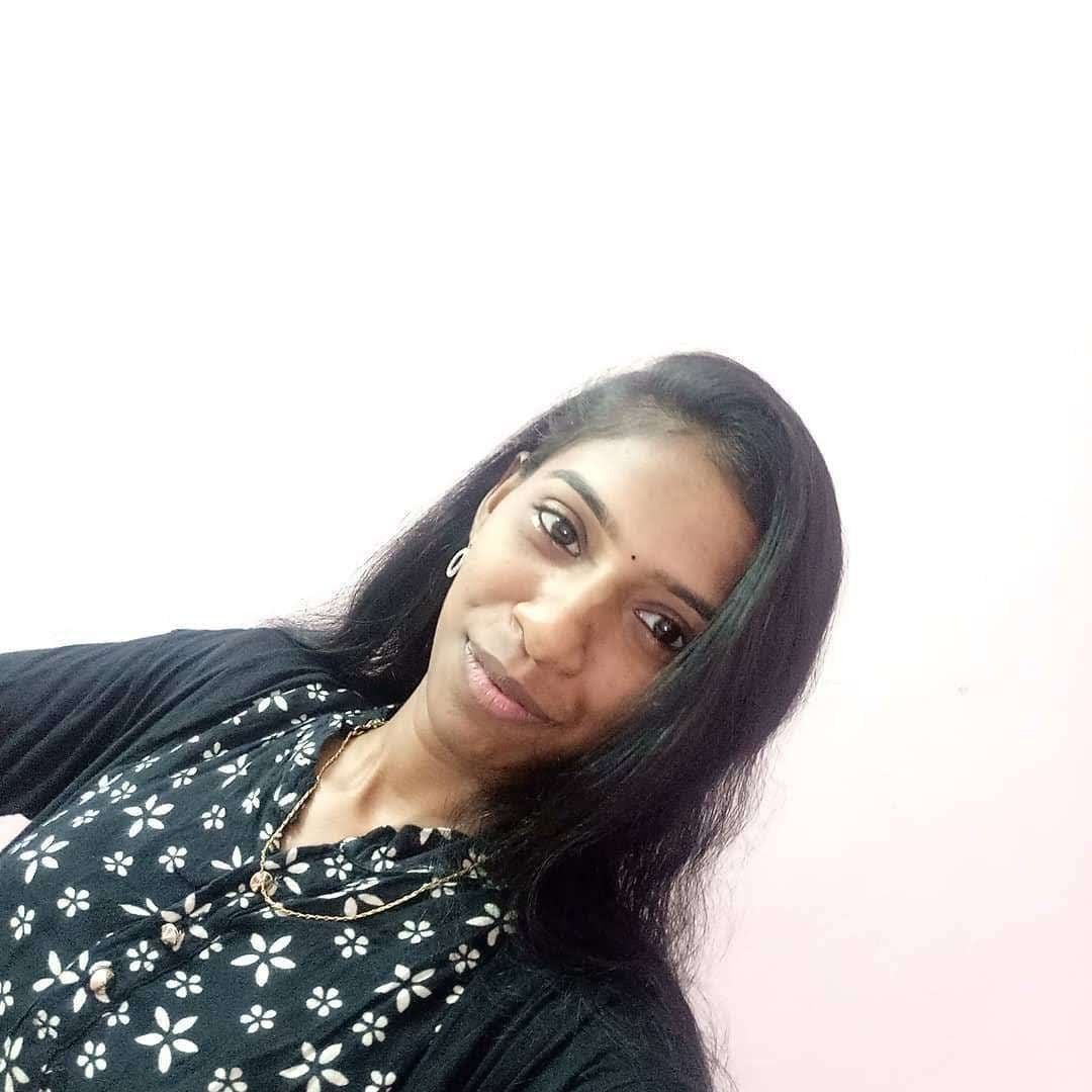 Hairy pussy Tamil girl nude sex chat with lover