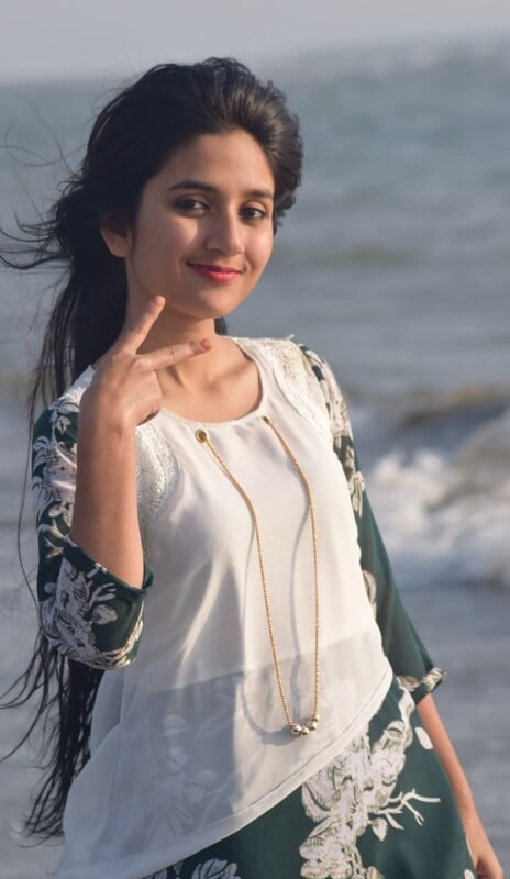 Cutest and hottest girlfriend exposing her untouched body