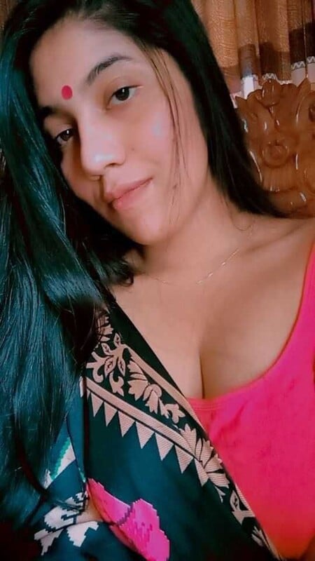 Indian aunty in lingerie and nude in front of camera