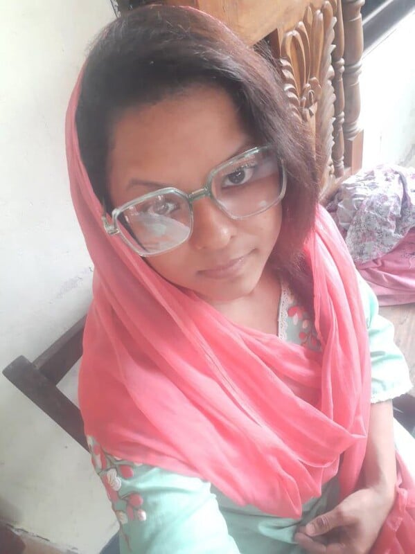 Chubby Bengali girl bathing nude pics for boyfriend