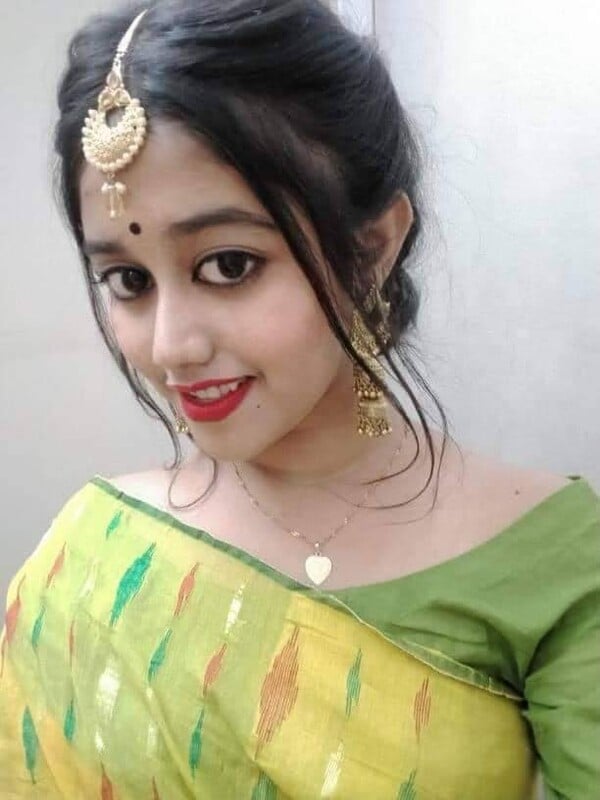 Most beautiful Indian girl topless untouched boobs show